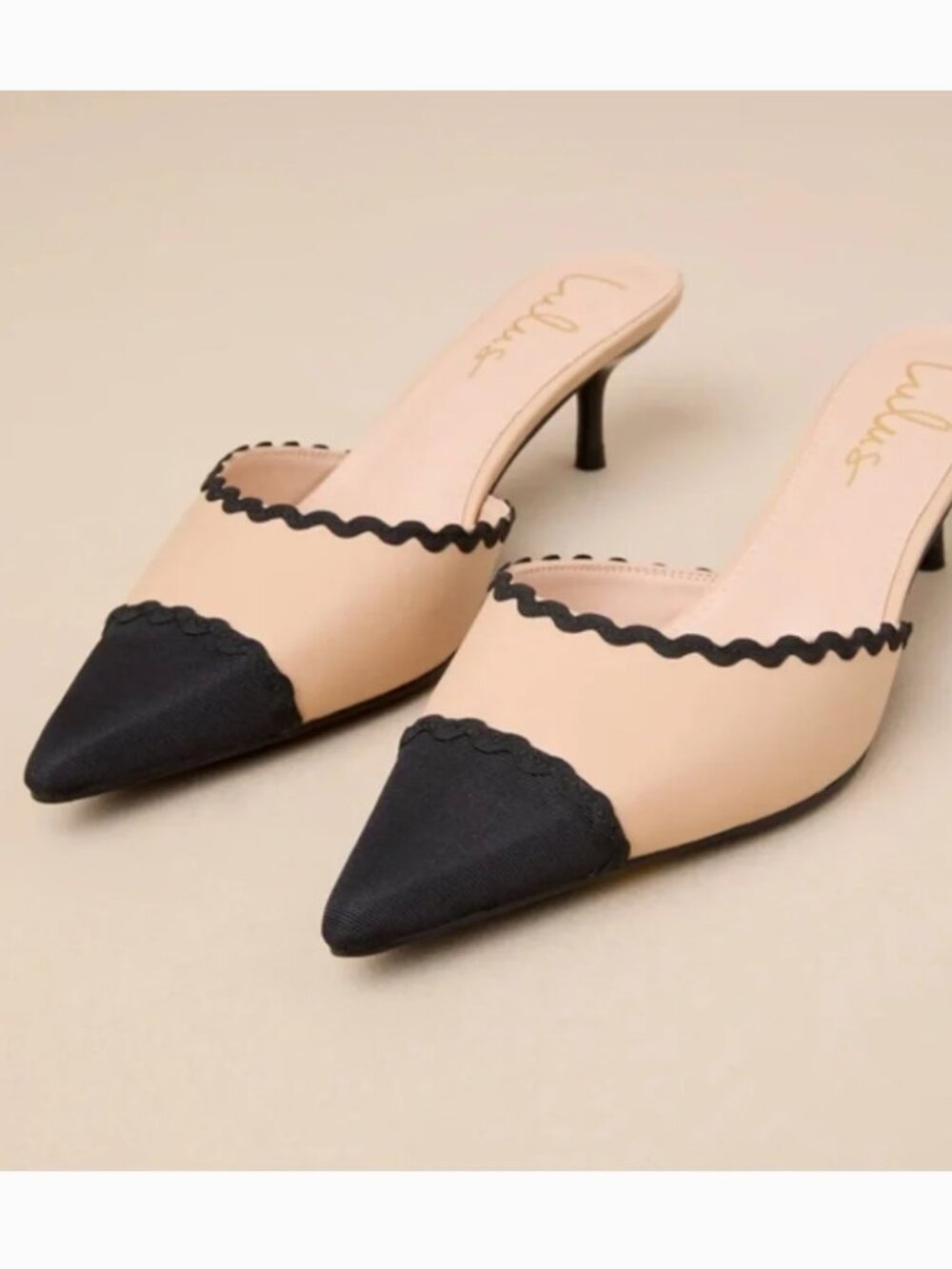 Lulu's Black and Tan Kitten Heel Mules in size 7.5